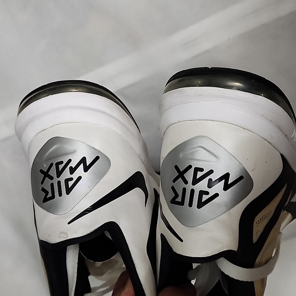 Nike Hyper Aggressor Air Max Sneakers size 9 - Picture 5 of 8